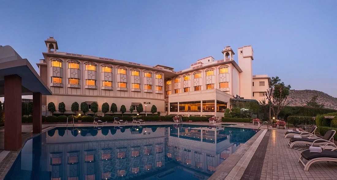 KK Royal Hotel